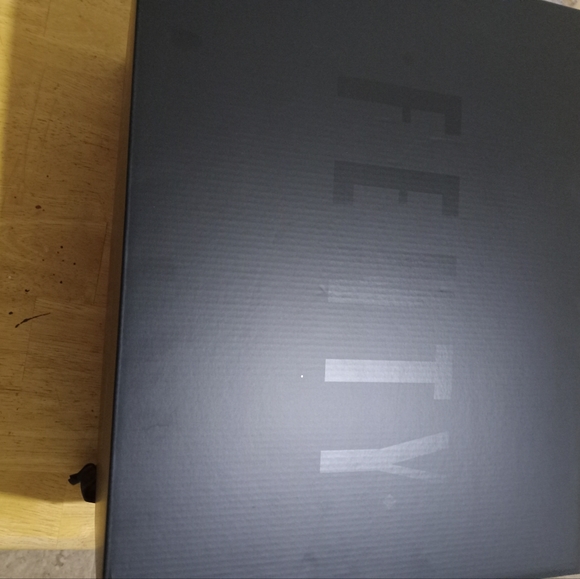 Shoes - Picture 1 of 6